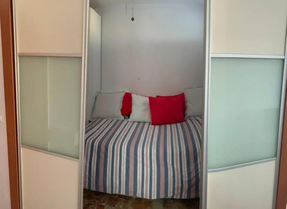 בנאלמדנה Apartment First Line Of The Sea מראה חיצוני תמונה